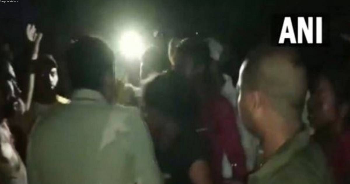 Mob attacks police personnel in Bihar's Naugachia alleging assault on woman, child
